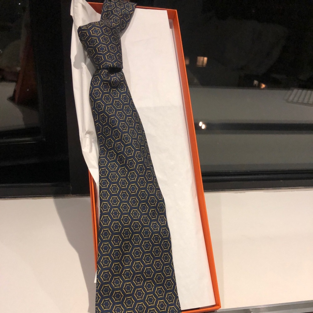 Hermès silk tie